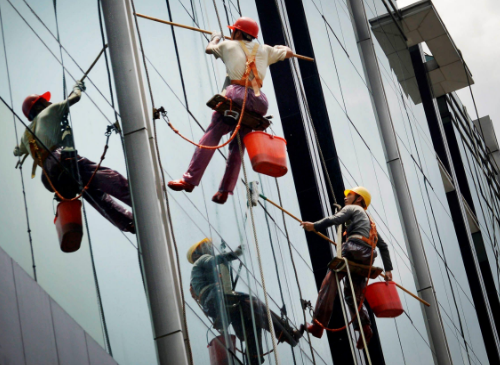 外墻清洗的發(fā)展以及注意事項